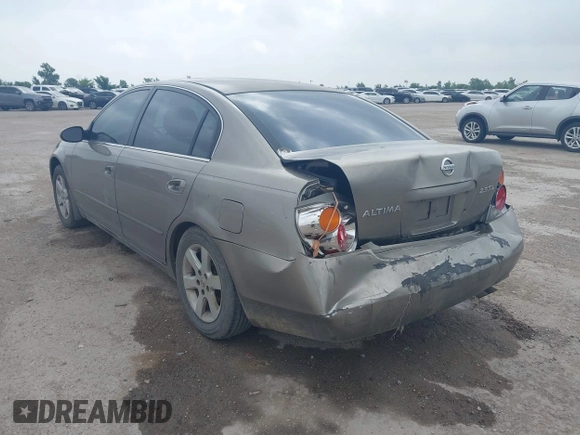 2004 Nissan Altima S with VIN 1N4AL11D84C180499, listed as a IAAI auction lot 42331141 with 180,365 mi miles and . Bid and sale history available at DreamBid. Image 3.