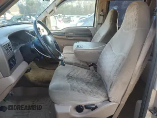 1999 Ford F-250 XL z VIN 1FTNW20F1XEE85329, wystawiony jako Copart lot #89077335 z przebiegiem 517 717 mil mil oraz Szkoda całkowita • Salvage title. Historia ofert i sprzedaży dostępna na DreamBid. Obrazek 7.
