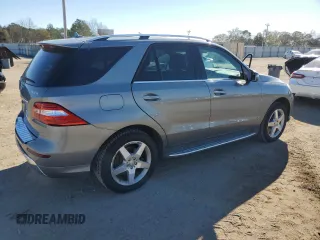 2014 Mercedes-Benz M 550 with VIN 4JGDA7DB3EA272977, listed as a Copart auction lot 86372044 with 118,890 mi miles and Salvage Title. Bid and sale history available at carsss.com. Image 3.