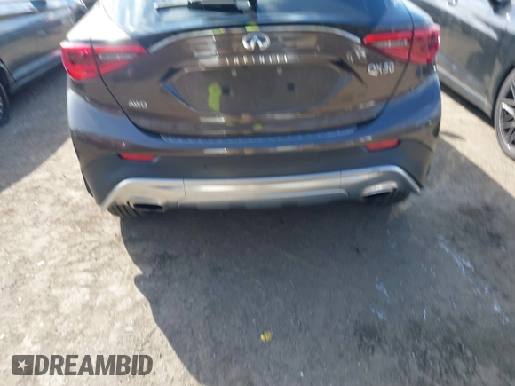 2017 Infiniti QX30 Luxury with VIN SJKCH5CR9HA019856, listed as a IAAI auction lot 41590907 with 45,555 mi miles. Bid and sale history available at carsss.com. Image 16.