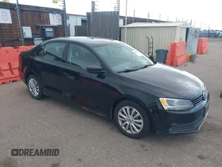 2012 Volkswagen Jetta S с VIN 3VW1K7AJ9CM326666, выставлен на аукционе IAAI как лот 42140143 с пробегом 138 919 миль миль и . История ставок и продаж доступна на DreamBid. Изображение 1.