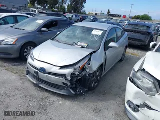 2022 Toyota Prius L Eco with VIN JTDKAMFU0N3181467, listed as a IAAI auction lot 41802679 with 121,749 mi miles. Bid and sale history available at carsss.com. Image 22.