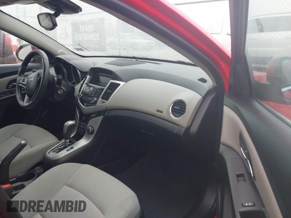 2015 Chevrolet Cruze LT with VIN 1G1PC5SB8F7162923, listed as a IAAI auction lot 42196404 with 186,559 mi miles and . Bid and sale history available at DreamBid. Image 5.