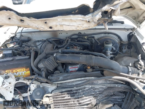 1992 Toyota Pickup z VIN JT4RN81A0N0090921, wystawiony jako IAAI lot #42465321 z przebiegiem 166 211 mil mil oraz . Historia ofert i sprzedaży dostępna na DreamBid. Obrazek 10.