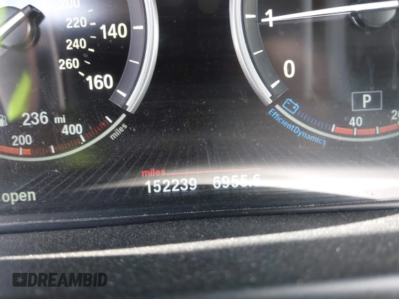 2015 BMW X5 sDrive35i with VIN 5UXKR2C50F0H39042, listed as a IAAI auction lot 42027819 with 152,239 mi miles. Bid and sale history available at carsss.com. Image 15.