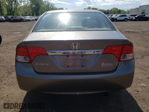 2009 Honda Civic LX z VIN 1HGFA16519L006810, wystawiony jako Copart lot #54742214 z przebiegiem 346 288 mil mil oraz Tytuł czysty. Historia ofert i sprzedaży dostępna na DreamBid. Obrazek 6.