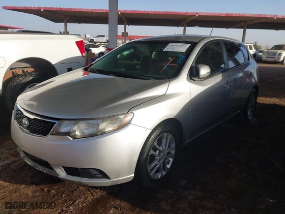 2011 Kia Forte 5-Door EX with VIN KNAFU5A21B5453574, listed as a IAAI auction lot 41693235 with 1 mi miles. Bid and sale history available at carsss.com. Image 2.