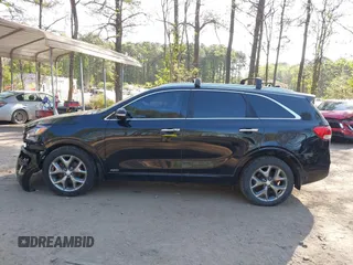 2016 Kia Sorento SX with VIN 5XYPKDA58GG127772, listed as a IAAI auction lot 42002092 with 138,367 mi miles and . Bid and sale history available at DreamBid. Image 14.