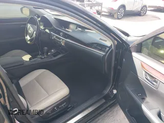 2014 Lexus ES 330 with VIN JTHBK1GG2E2147720, listed as a IAAI auction lot 41543952 with 110,580 mi miles and . Bid and sale history available at carsss.com. Image 5.