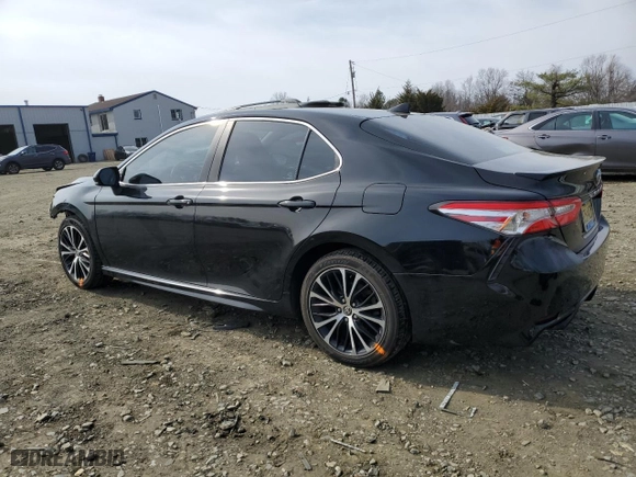 2020 Toyota Camry SE with VIN 4T1G11AK2LU501241, listed as a Copart auction lot 48481725 with 80,006 mi miles and Salvage Title. Bid and sale history available at carsss.com. Image 2.