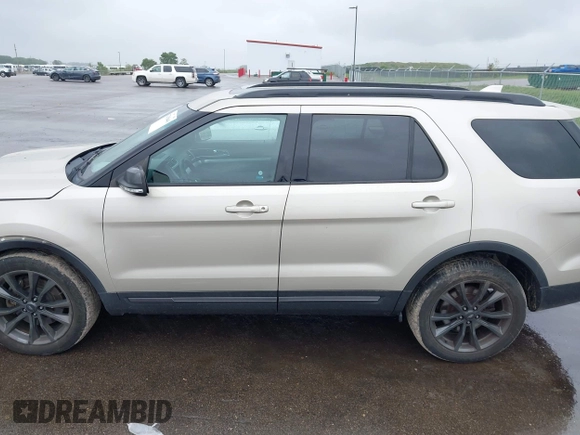 2017 Ford Explorer XLT с VIN 1FM5K8D82HGB13073, выставлен на аукционе IAAI как лот 42315648 с пробегом 86 845 миль миль и . История ставок и продаж доступна на DreamBid. Изображение 14.