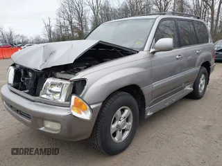 2001 Toyota Land Cruiser with VIN JTEHT05J112010131, listed as a IAAI auction lot 41719396 with 265,944 mi miles. Bid and sale history available at carsss.com. Image 2.