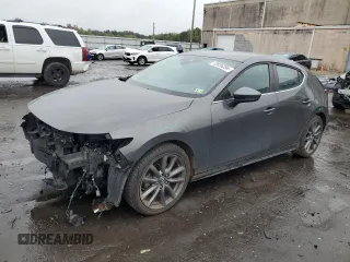2019 Mazda Mazda3 Hatchback with VIN JM1BPAJM8K1120850, listed as a Copart auction lot 72636294 with 43,792 mi miles and Salvage Title. Bid and sale history available at carsss.com. Image 1.