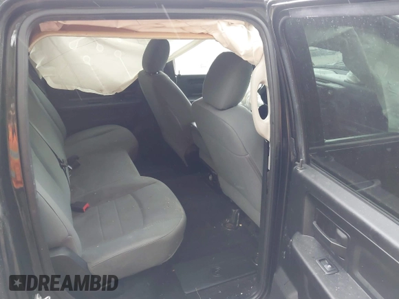 2017 Ram 1500 Express z VIN 3C6RR7KT3HG705029, wystawiony jako IAAI lot #42199557 z przebiegiem 98 229 mil mil oraz . Historia ofert i sprzedaży dostępna na DreamBid. Obrazek 8.