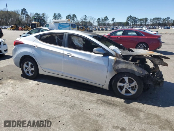 2014 Hyundai Elantra SE with VIN 5NPDH4AE1EH466624, listed as a Copart auction lot 50039175 with Not Provided miles and Salvage Title. Bid and sale history available at DreamBid. Image 4.