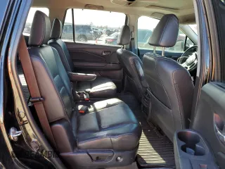 2019 Honda Pilot Touring 7-Passenger z VIN 5FNYF5H69KB019903, wystawiony jako Copart lot #43598805 z przebiegiem 144 486 mil mil oraz Szkoda całkowita • Salvage title. Historia ofert i sprzedaży dostępna na DreamBid. Obrazek 11.