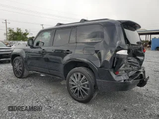 2024 Lexus GX 550 Luxury with VIN JTJVBCDX0R5013269, listed as a Copart auction lot 60641305 with 13,462 mi miles and Salvage title. Bid and sale history available at DreamBid. Image 2.