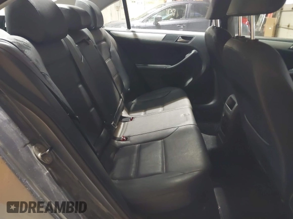 2011 Volkswagen Jetta TDI with VIN 3VWLL7AJ4BM086978, listed as a IAAI auction lot 41981137 with 171,191 mi miles and . Bid and sale history available at DreamBid. Image 7.