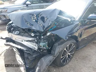 2020 Toyota Camry SE z VIN 4T1G11BKXLU002444, wystawiony jako IAAI lot #41948501 z przebiegiem 53 902 mil mil oraz . Historia ofert i sprzedaży dostępna na DreamBid. Obrazek 6.