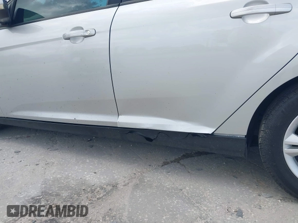 2015 Ford Focus SE with VIN 1FADP3F27FL215315, listed as a IAAI auction lot 42716234 with 118,645 mi miles and . Bid and sale history available at DreamBid. Image 6.