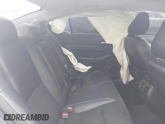 2019 Nissan Altima 2.5 SL with VIN 1N4BL4EV5KC156392, listed as a IAAI auction lot 41515531 with 164,644 mi miles. Bid and sale history available at carsss.com. Image 8.