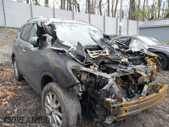 2017 Nissan Rogue SV with VIN KNMAT2MV4HP583060, listed as a IAAI auction lot 42093224 with Not Provided miles and . Bid and sale history available at carsss.com. Image 17.