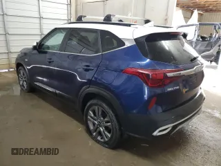 2022 Kia Seltos S z VIN KNDEUCAA7N7319896, wystawiony jako Copart lot #51446595 z przebiegiem 48 814 mil mil oraz Szkoda całkowita • Salvage title. Historia ofert i sprzedaży dostępna na DreamBid. Obrazek 2.