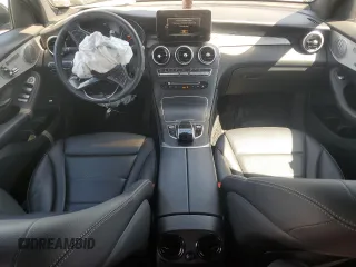 2019 Mercedes-Benz GLC 300 with VIN WDC0J4KB0KF583554, listed as a Copart auction lot 51071455 with 35,418 mi miles and Salvage Title. Bid and sale history available at DreamBid. Image 8.