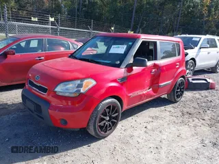 2010 Kia Soul + with VIN KNDJT2A25A7189521, listed as a IAAI auction lot 41008724 with 180,131 mi miles. Bid and sale history available at carsss.com. Image 2.