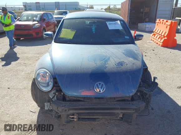 2019 Volkswagen Beetle S с VIN 3VWFD7AT7KM719095, выставлен на аукционе IAAI как лот 40919031 с пробегом 86 516 миль миль и . История ставок и продаж доступна на DreamBid. Изображение 13.