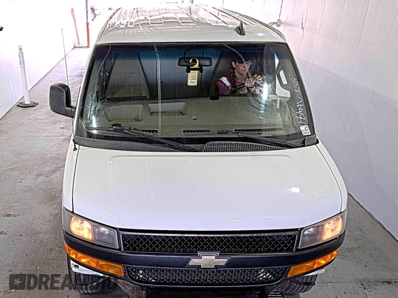 2018 Chevrolet Express Cargo with VIN 1GCWGAFP8J1342579, listed as a IAAI auction lot 42708229 with 125,604 mi miles and . Bid and sale history available at DreamBid. Image 27.