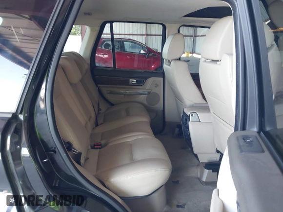 2013 Land Rover Range Rover Sport HSE z VIN SALSF2D40DA788898, wystawiony jako IAAI lot #42679854 z przebiegiem 123 125 mil mil oraz . Historia ofert i sprzedaży dostępna na DreamBid. Obrazek 8.