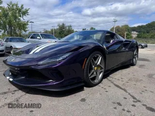 2022 Ferrari F8 с VIN ZFF93LMA1N0275100, выставлен на аукционе Copart как лот 87539545 с пробегом 3 660 миль миль и Списание • Salvage title. История ставок и продаж доступна на DreamBid. Изображение 2.