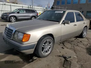 1990 Mercedes-Benz 300 with VIN WDBEA30D8LB117873, listed as a Copart auction lot 50346635 with 171,434 mi miles and Clean Title. Bid and sale history available at carsss.com. Image 1.