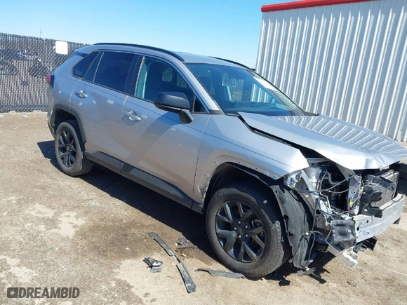 2021 Toyota RAV4 LE with VIN 2T3H1RFV8MC151565, listed as a IAAI auction lot 41750607 with 77,741 mi miles. Bid and sale history available at carsss.com. Image 1.