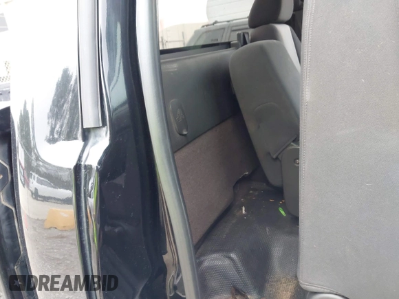 2008 Chevrolet Silverado 1500 Work Truck with VIN 1GCEC14CX8Z224262, listed as a IAAI auction lot 41520029 with 200,831 mi miles. Bid and sale history available at carsss.com. Image 8.