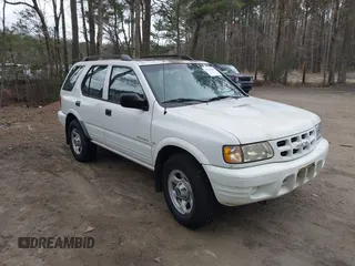 2000 Isuzu Rodeo S with VIN 4S2CK58W5Y4353808, listed as a IAAI auction lot 41723054 with 159,863 mi miles. Bid and sale history available at carsss.com. Image 1.