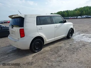 2008 Scion xB with VIN JTLKE50E381044457, listed as a IAAI auction lot 42093561 with 288,205 mi miles. Bid and sale history available at carsss.com. Image 4.