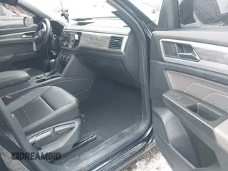 2022 Volkswagen Atlas SE with VIN 1V2LC2CA6NC211244, listed as a IAAI auction lot 41610487 with 49,494 mi miles and . Bid and sale history available at DreamBid. Image 5.