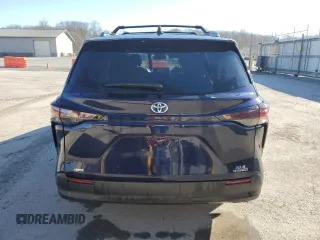 2024 Toyota Sienna XLE with VIN 5TDJSKFC6RS109729, listed as a Copart auction lot 49429595 with 17,404 mi miles and Salvage Title. Bid and sale history available at DreamBid. Image 6.
