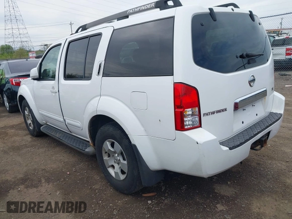 2007 Nissan Pathfinder SE with VIN 5N1AR18W97C640012, listed as a IAAI auction lot 42062693 with 298,370 mi miles. Bid and sale history available at carsss.com. Image 3.