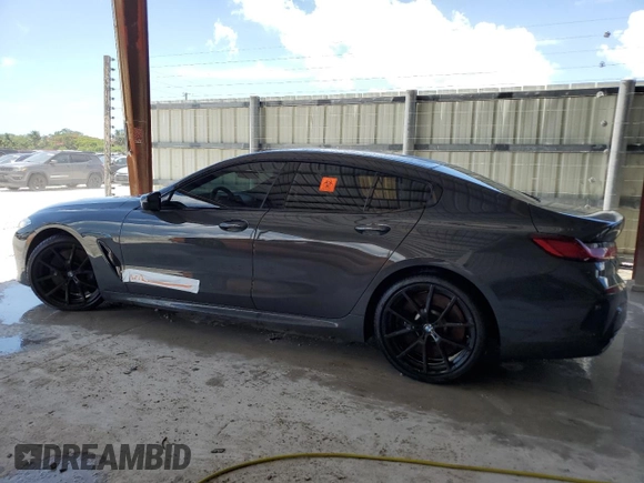 2022 BMW 8 Series M850i with VIN WBAGV8C06NCH89514, listed as a Copart auction lot 59527264 with 0 mi miles and Non Repairable. Bid and sale history available at carsss.com. Image 2.