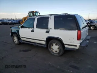 1997 GMC Yukon with VIN 1GKEK13R0VJ734501, listed as a Copart auction lot 48413785 with 165,440 mi miles and Clean Title. Bid and sale history available at carsss.com. Image 2.