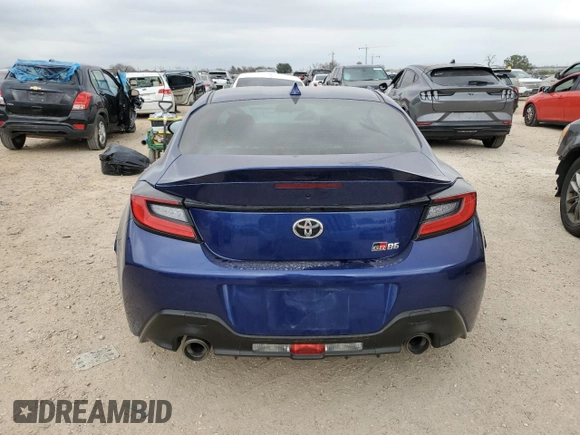 2024 Toyota GR86 Premium with VIN JF1ZNBE16R9752564, listed as a Copart auction lot 45557715 with 11,605 mi miles and Salvage Title. Bid and sale history available at carsss.com. Image 6.
