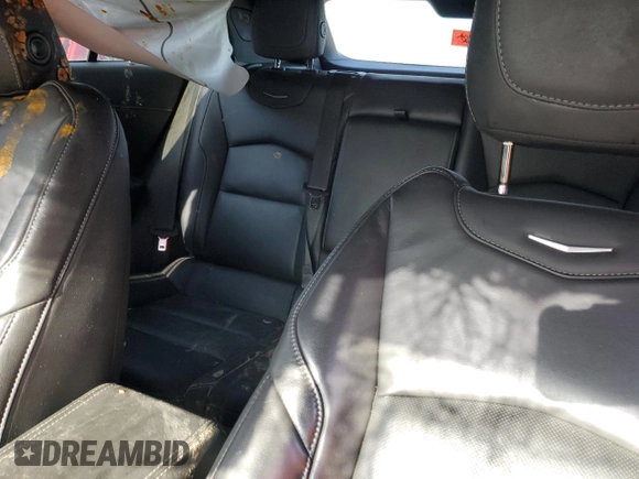 2021 Cadillac XT4 FWD Premium Luxury z VIN 1GYFZCR45MF002654, wystawiony jako Copart lot #52288105 z przebiegiem Nie podano mil oraz Szkody całkowita. Historia ofert i sprzedaży dostępna na DreamBid. Obrazek 10.