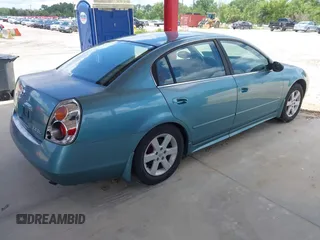 2002 Nissan Altima S with VIN 1N4AL11D22C289201, listed as a IAAI auction lot 42738272 with Not provided miles and . Bid and sale history available at DreamBid. Image 4.