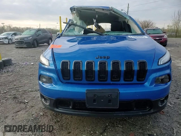 2018 Jeep Cherokee Latitude with VIN 1C4PJMCX3JD608391, listed as a Copart auction lot 51928225 with 163,287 mi miles and Salvage title. Bid and sale history available at DreamBid. Image 11.