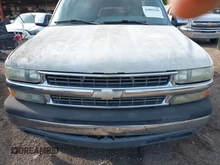 2000 Chevrolet Silverado 1500 with VIN 2GCEC19V3Y1329826, listed as a IAAI auction lot 41869149 with 240,513 mi miles. Bid and sale history available at carsss.com. Image 6.