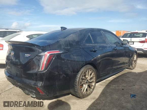 2023 Cadillac CT4-V Blackwing z VIN 1G6DL5RP2P0460117, wystawiony jako Copart lot #75218744 z przebiegiem 5623 mil mil oraz Nie do naprawy. Historia ofert i sprzedaży dostępna na DreamBid. Obrazek 3.
