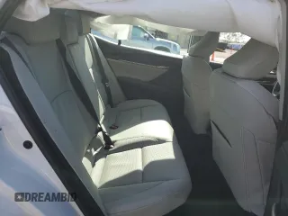 2025 Toyota Camry LE z VIN 4T1DAACK3SU570793, wystawiony jako Copart lot #55525395 z przebiegiem Nie podano mil oraz Szkoda całkowita • Salvage title. Historia ofert i sprzedaży dostępna na DreamBid. Obrazek 10.